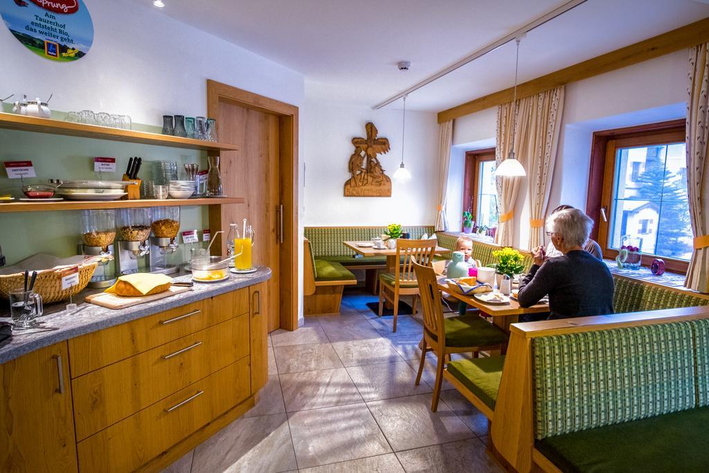 Landhaus Taurer Kals am Grossglockner Ngoại thất bức ảnh